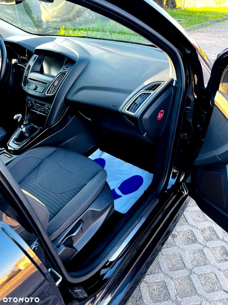 Ford Focus - 13
