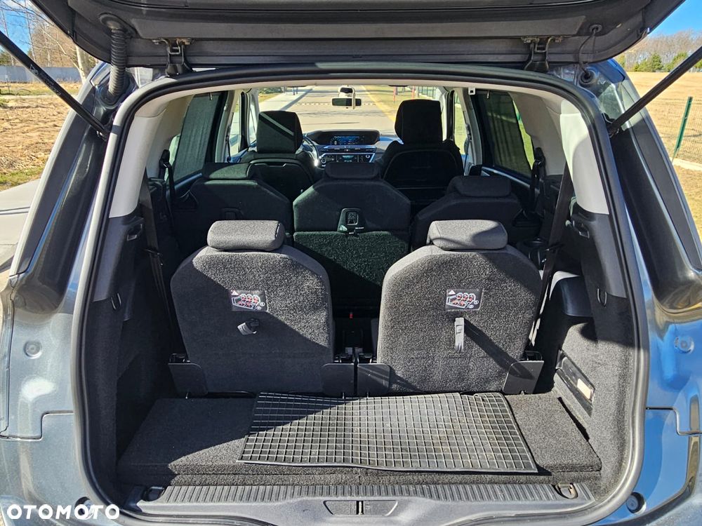 Citroën C4 Grand Picasso - 10