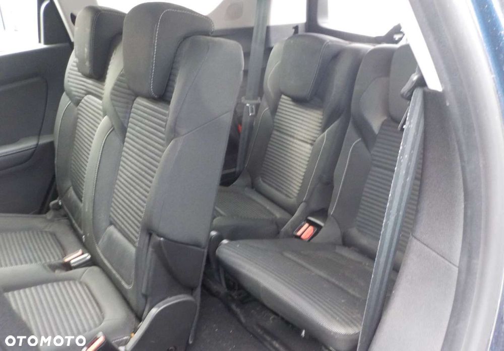 Renault Grand Scenic - 21