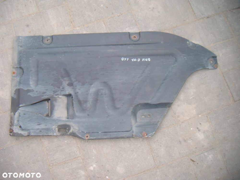 bmw 1 e87 1.6b osłona podwozia środkowa  51757059388 - 2