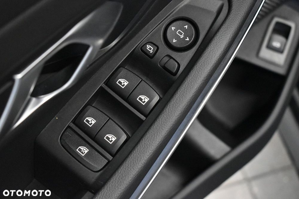 BMW Seria 3 320i M Sport sport - 8