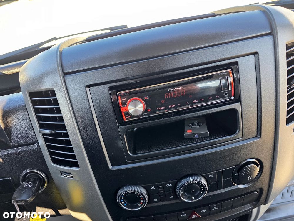 Mercedes-Benz SPRINTER 316 2,2 CDI 163 KONNA SKRZYNIA 4,2M KLIMA WEBASTO KAMERA GWARANCJA - 29