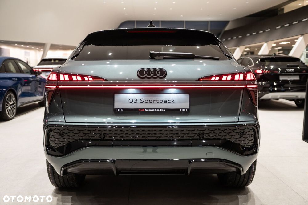 Audi Q3 Sportback - 4