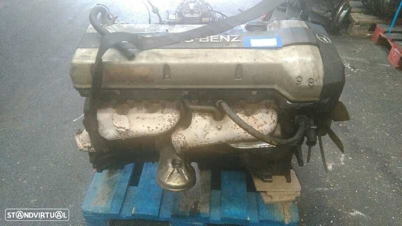 MOTOR COMPLETO MERCEDES-BENZ SEDAN 1993 -M104980 - 4