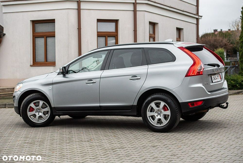 Volvo XC 60 D5 AWD Momentum - 13