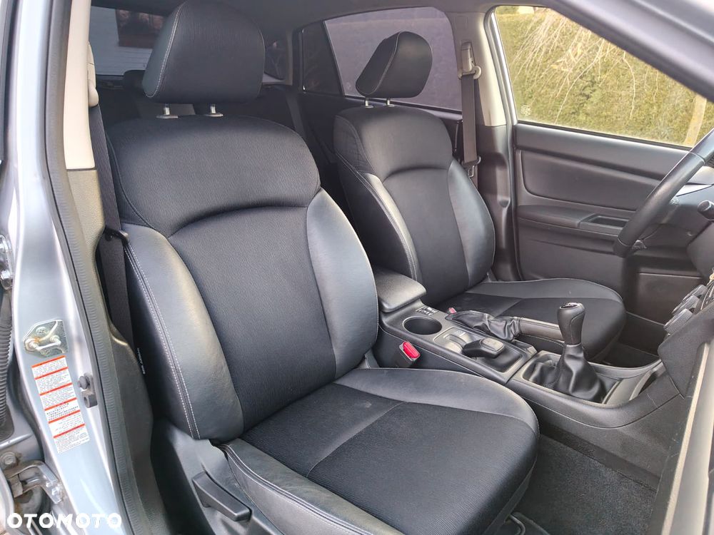 Subaru Impreza 1.6i Active - 12