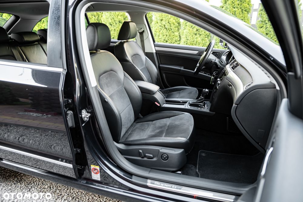 Skoda Superb 2.0 TDI Green tec 4x4 DSG Elegance - 25