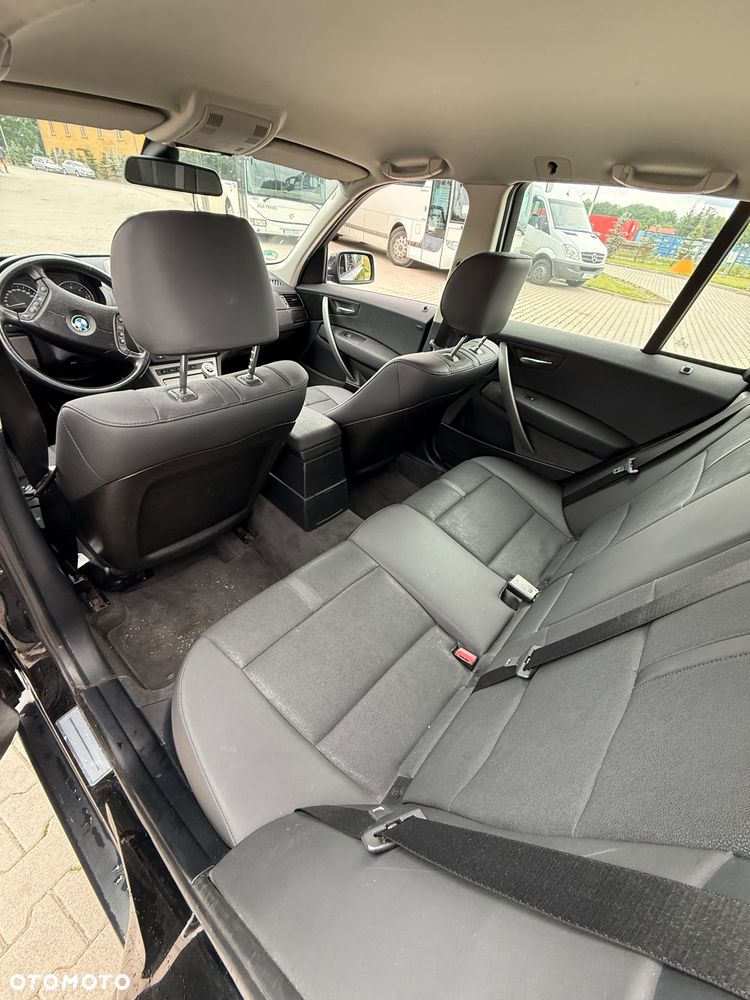BMW X3 2.0d - 10
