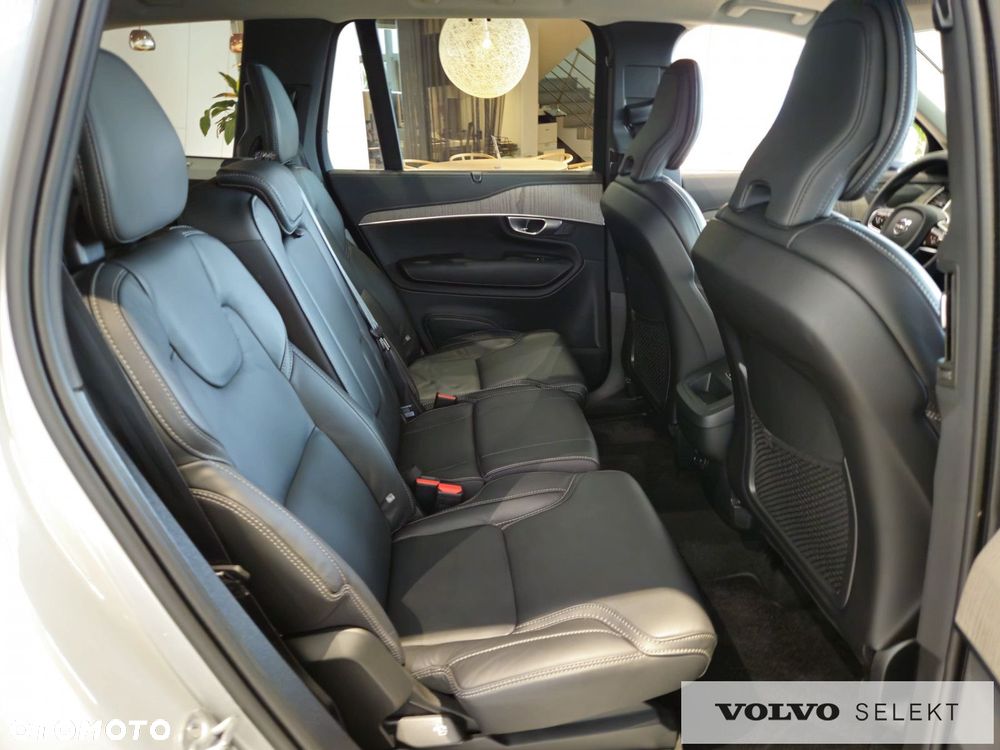 Volvo XC 90 - 33