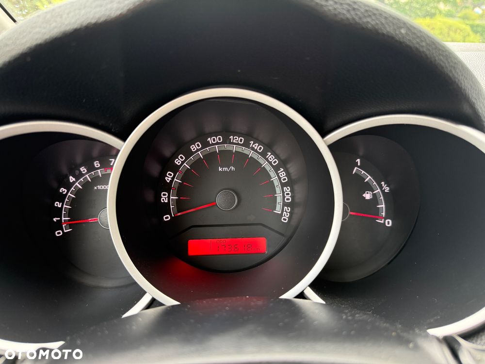Kia Venga 1.4 L - 20