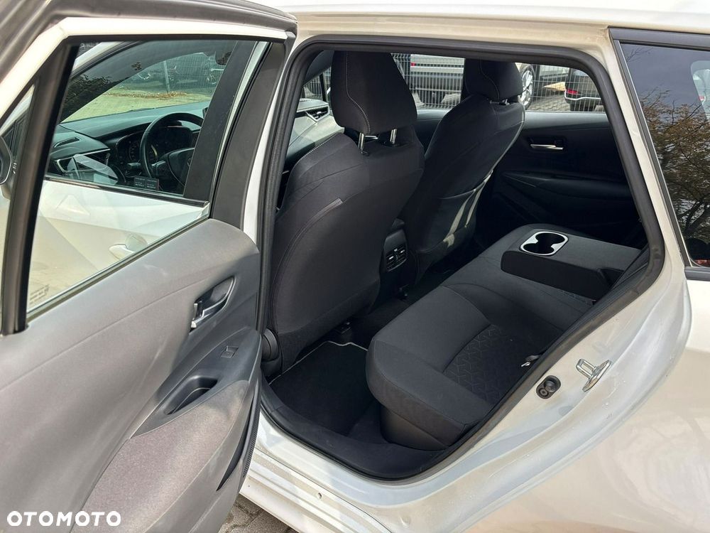 Toyota Corolla 1.8 Hybrid Comfort - 19