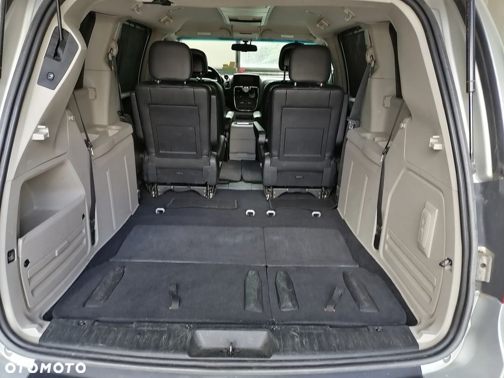 Lancia Voyager 2.8CRD Platinum - 9