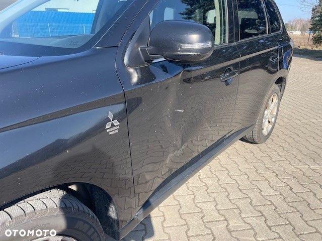 Mitsubishi Outlander 2.0 Intense + - 11