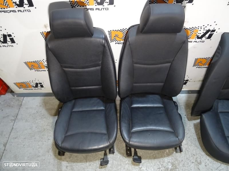 Bancos BMW Serie 3 E90 em Pele - 2