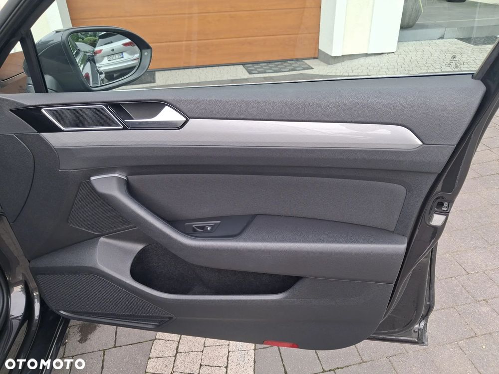 Volkswagen Passat 1.5 TSI EVO Business DSG - 5