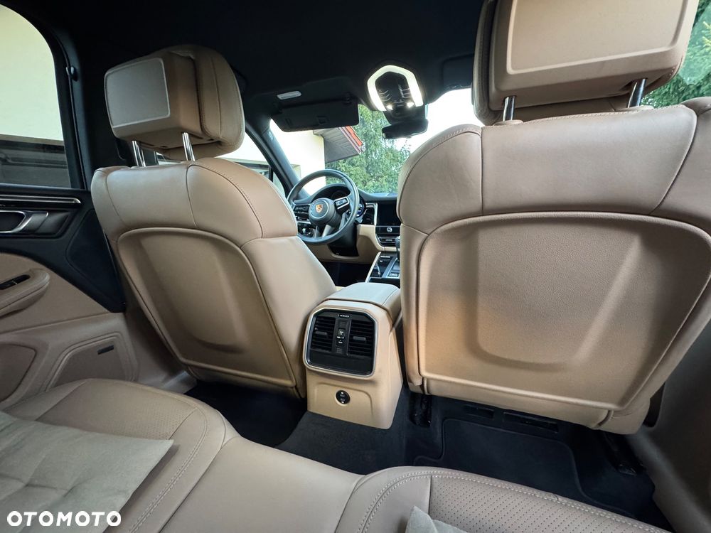 Porsche Macan Standard - 22