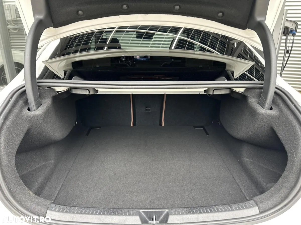 Mercedes-Benz A 200 MHEV 7G-DCT Sedan - 29