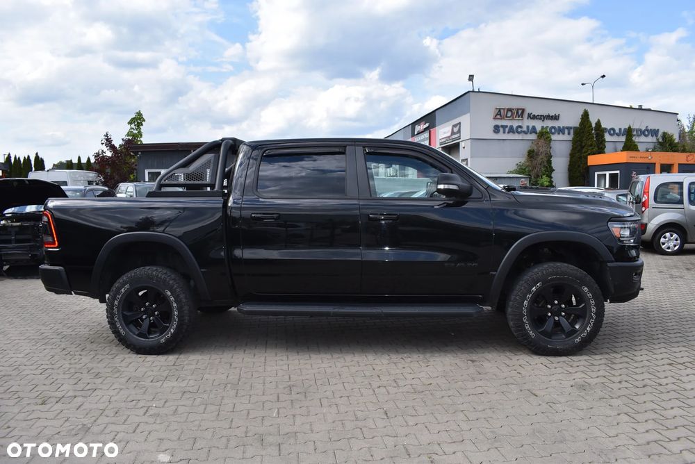 Dodge RAM - 4