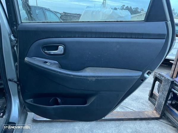 Quartela Trás Direita Kia Carens Iv - 1