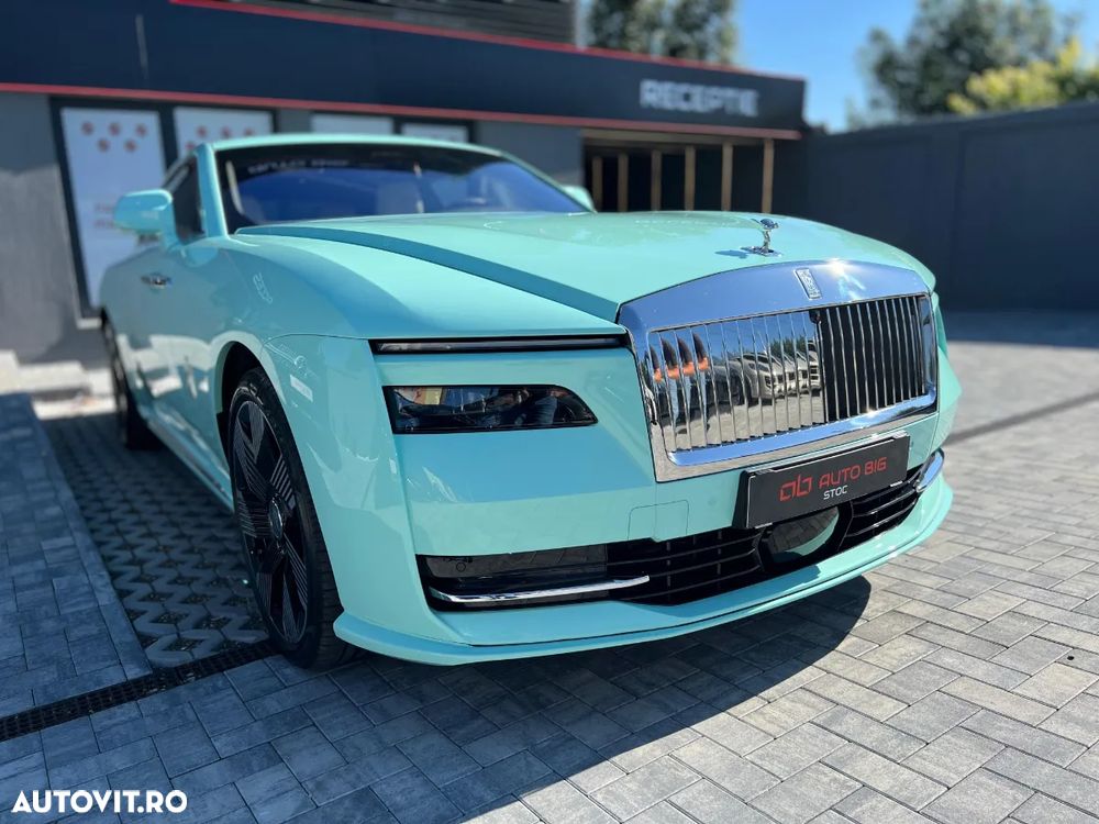 Rolls-Royce Spectre - 15