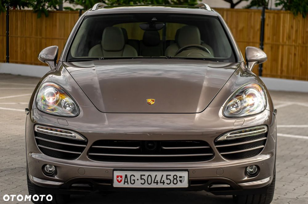 Porsche Cayenne S - 16