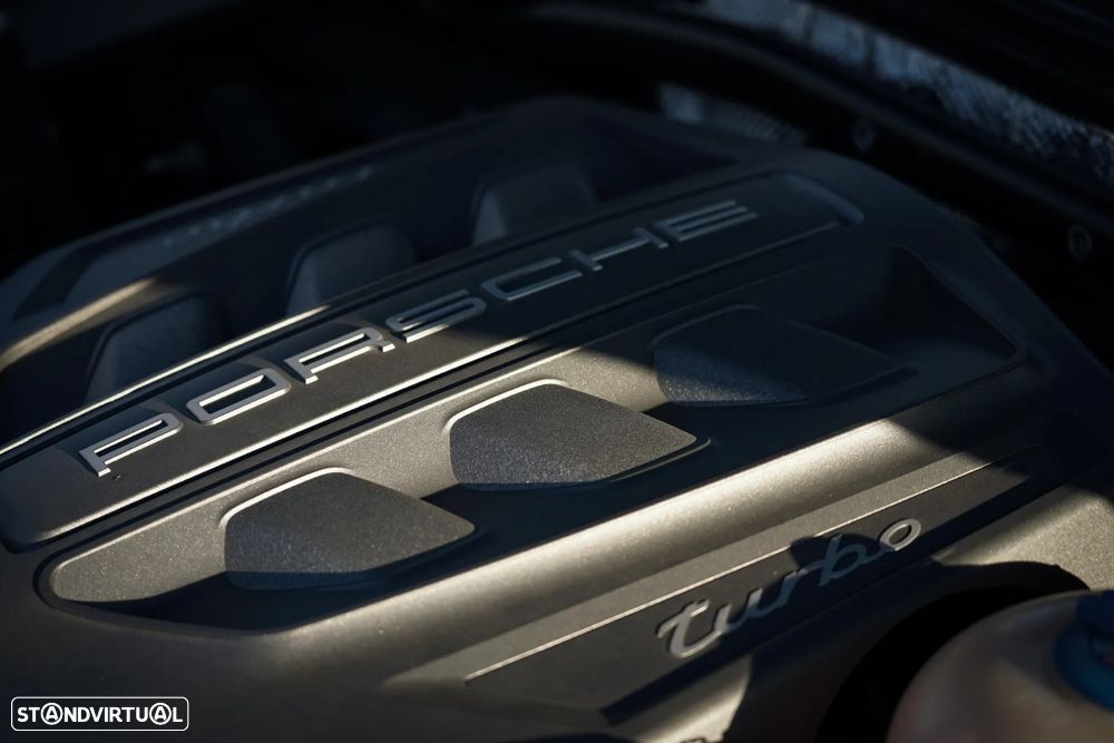 Porsche Macan Turbo Performance Package - 35