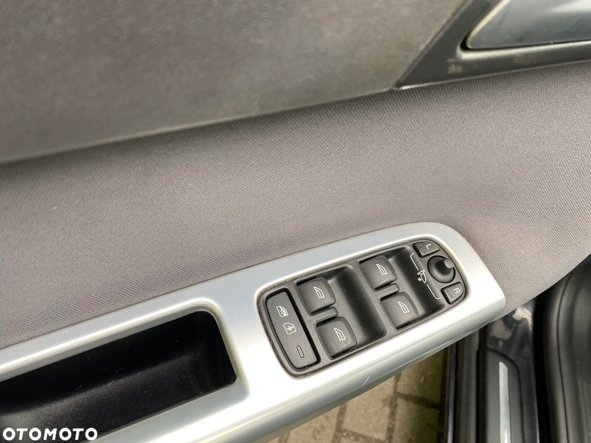 Volvo V50 D2 Momentum - 20