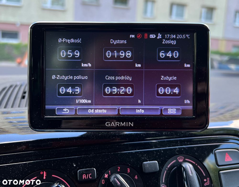 Volkswagen up! 1.0 move - 9