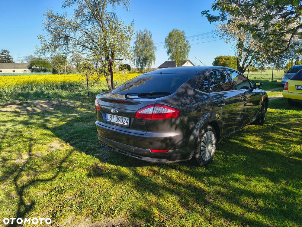 Ford Mondeo 2.0 TDCi Ghia - 4