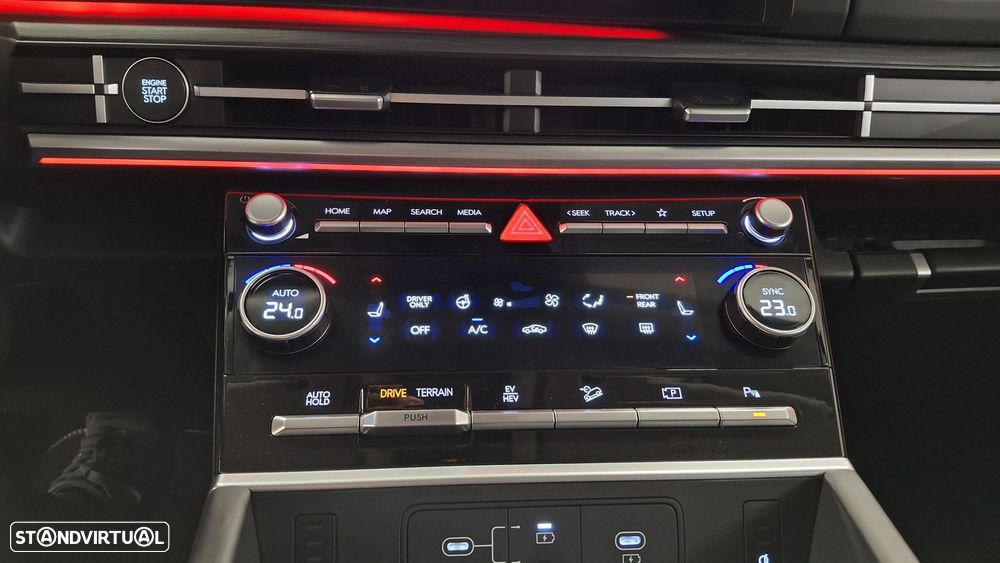 Hyundai Santa Fe 1.6 T-GDI PHEV Vanguard - 32