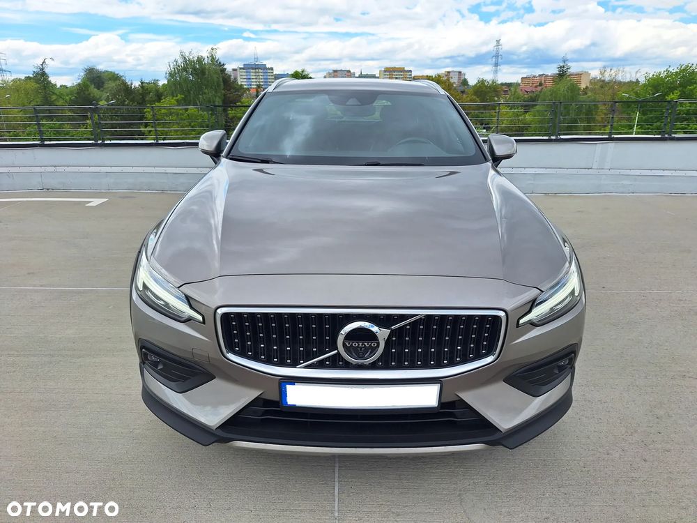 Volvo V60 Cross Country Pro B5 B AWD - 3