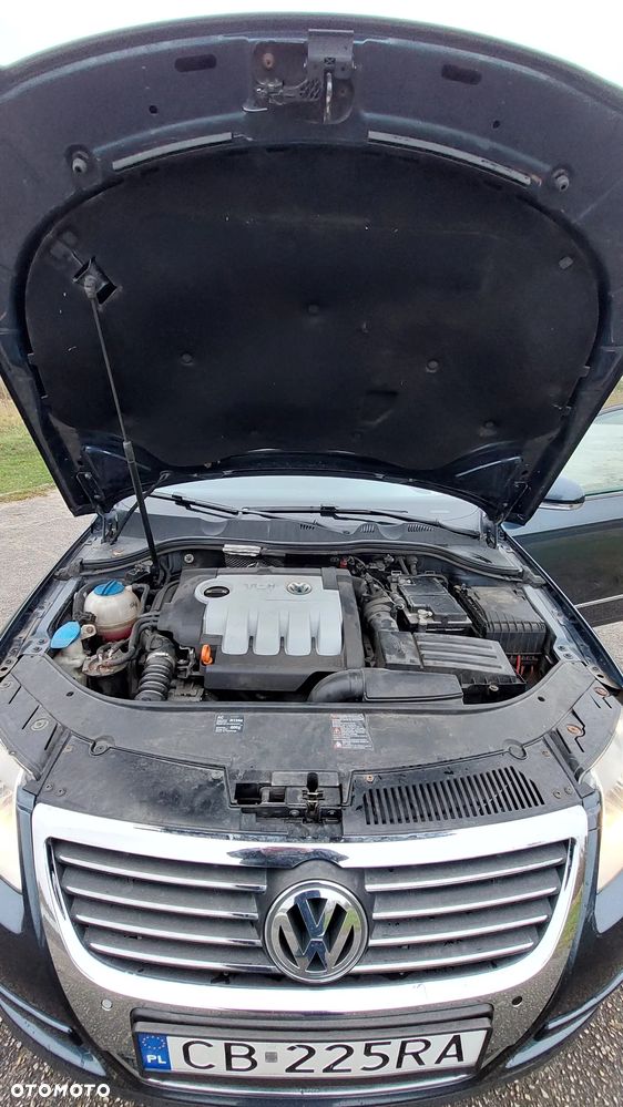 Volkswagen Passat 2.0 TDI DPF Comfortline - 8