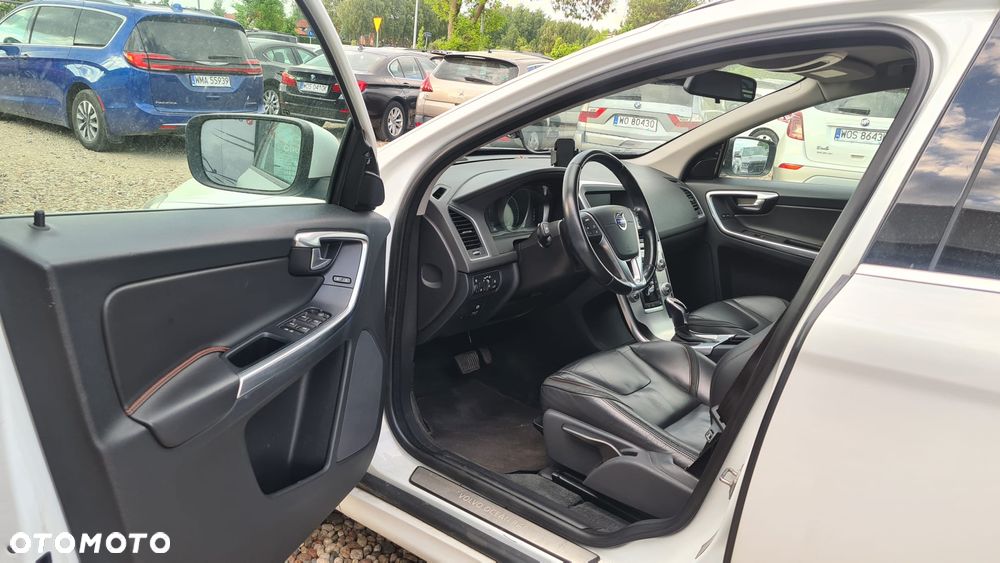 Volvo XC 60 D4 AWD Ocean Race - 5