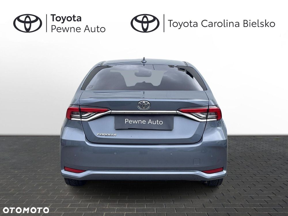 Toyota Corolla - 4