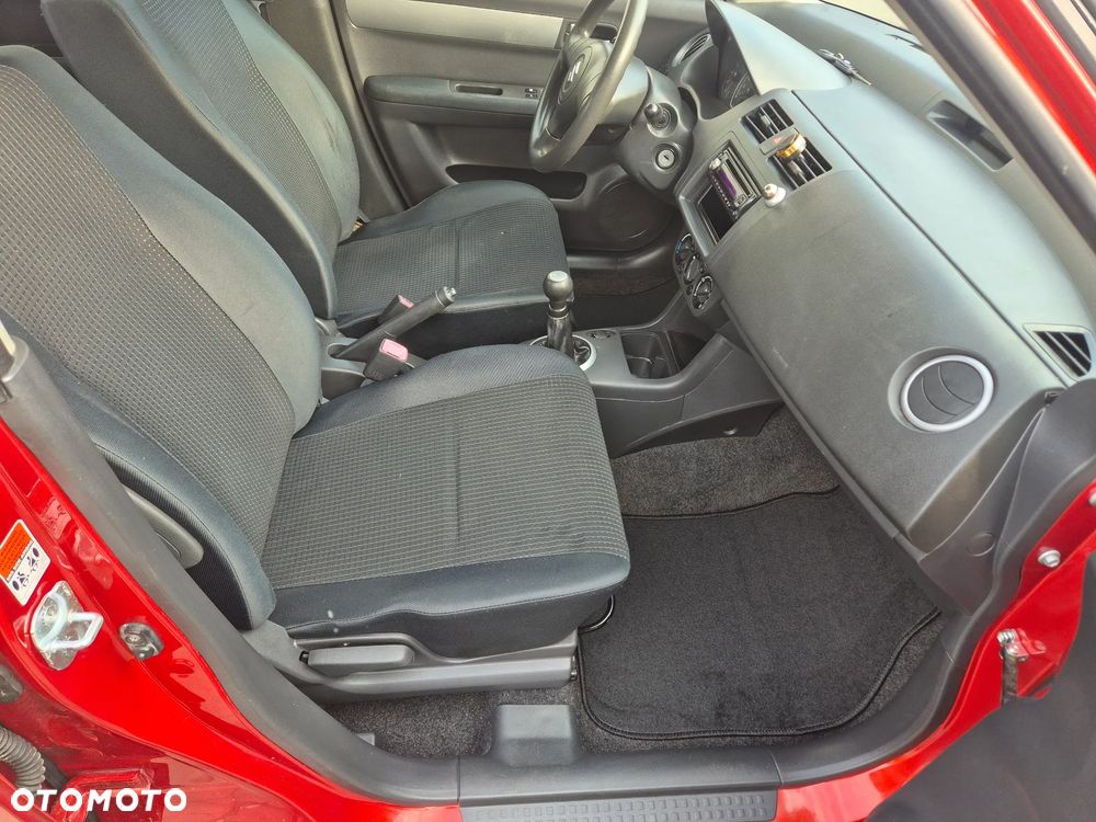 Suzuki Swift - 13