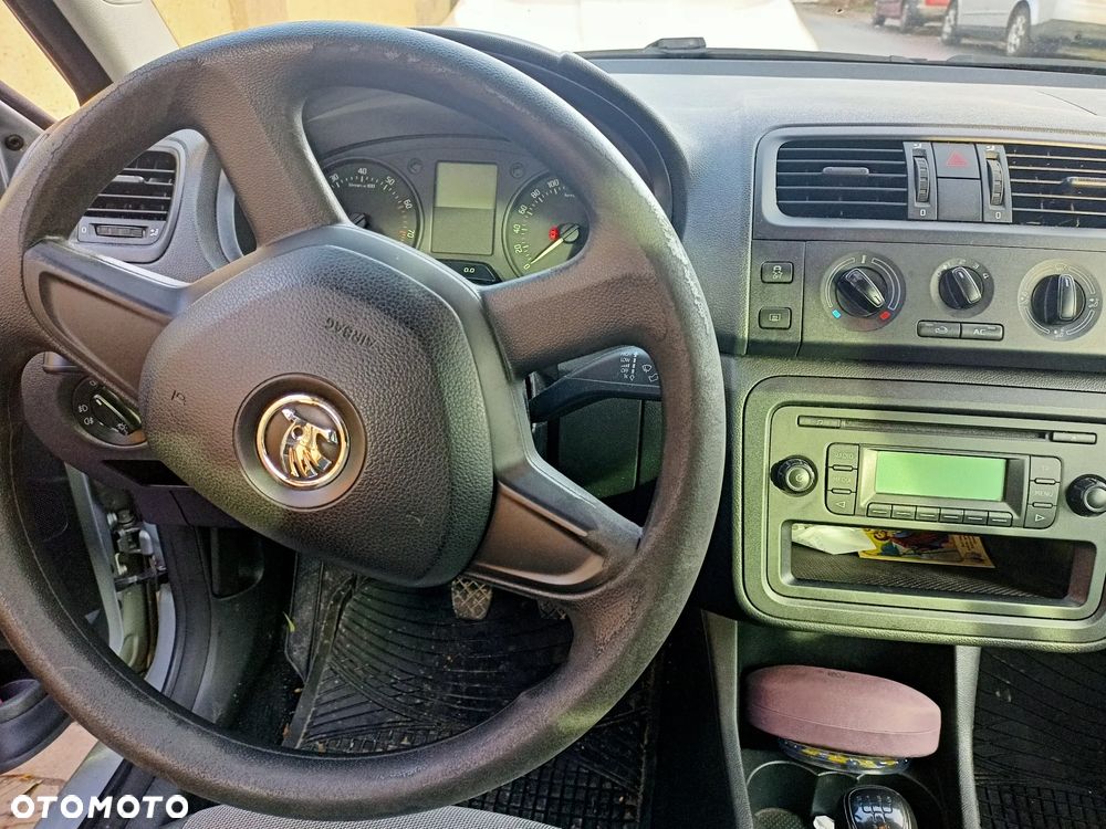 Skoda Roomster 1.2 Ambition PLUS EDITION - 8