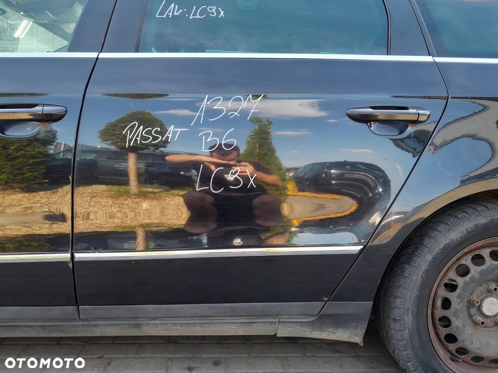 VW PASSAT B6 DRZWI LEWE TYLNE LEWY TYŁ KOMBI KOLOR: LC9X - 1