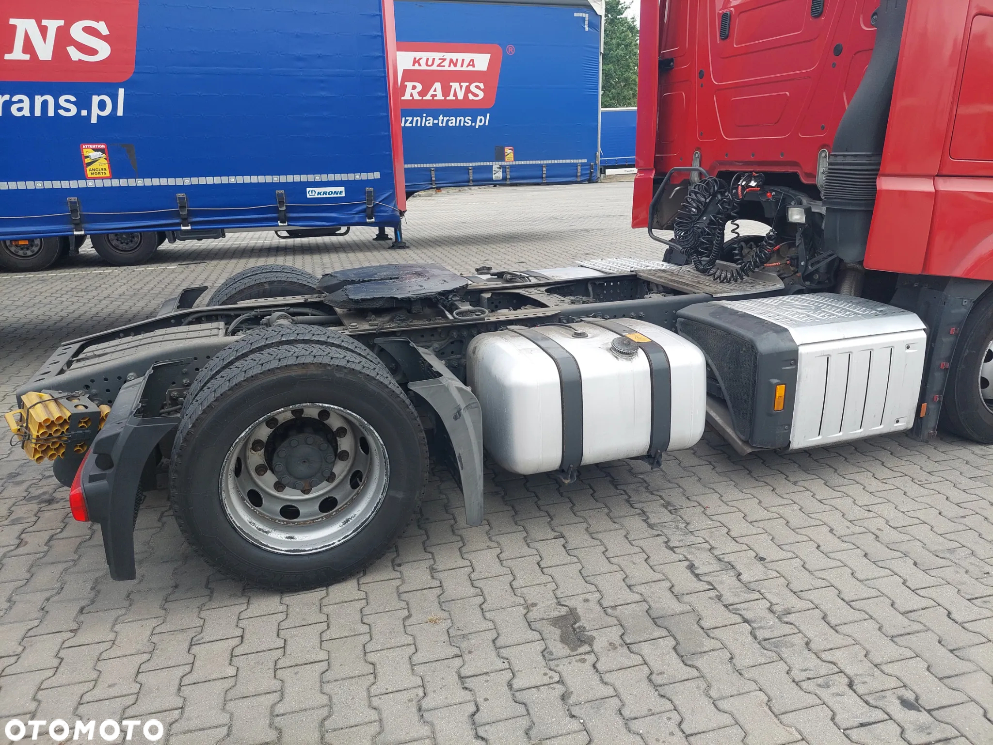 Mercedes-Benz Actros - 11