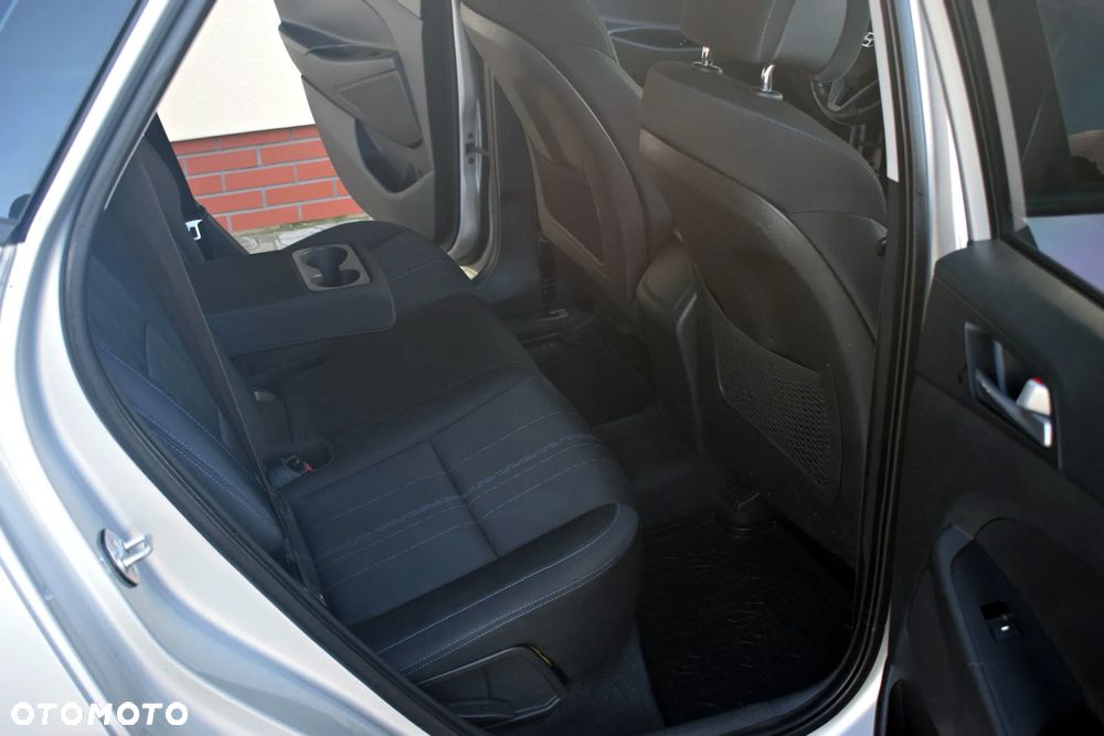 Hyundai Tucson 2.0 CRDi Style 4WD - 32