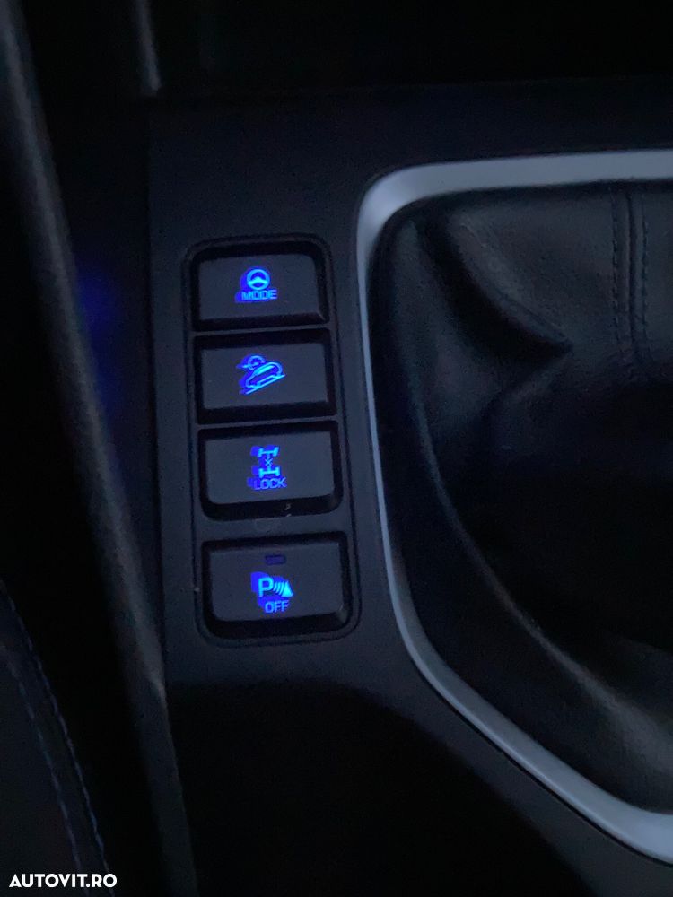 Hyundai Tucson 2.0 CRDI 4WD Premium - 27