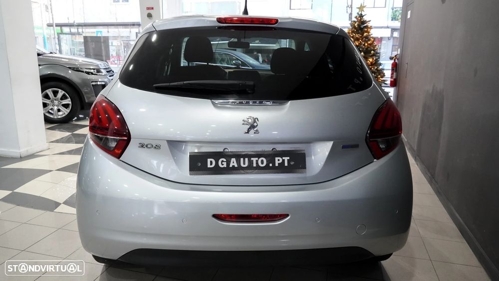 Peugeot 208 1.2 PureTech Style - 27
