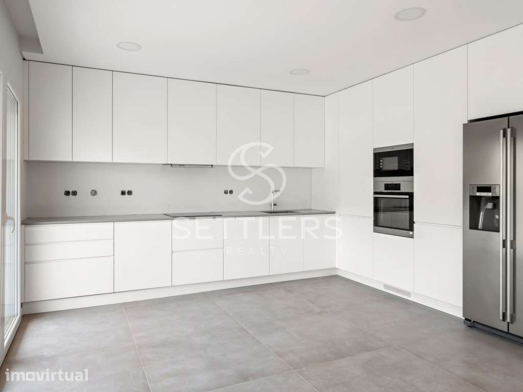 Apartamento T3+2 - S. João do Estoril - Grande imagem: 2/18