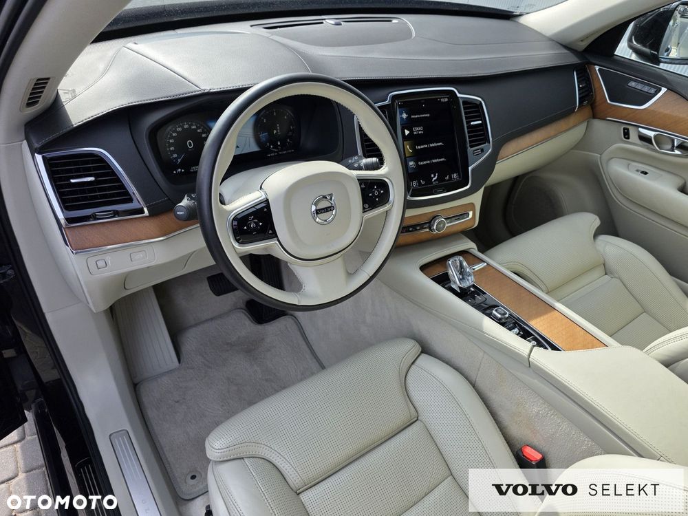 Volvo XC 90 - 13