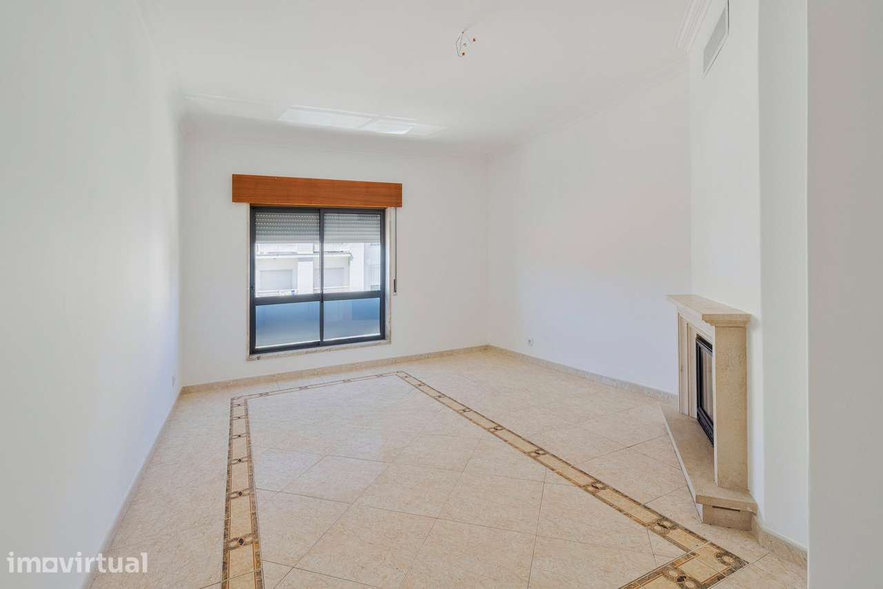 Apartamento T3 no Laranjeiro - Grande imagem: 2/21