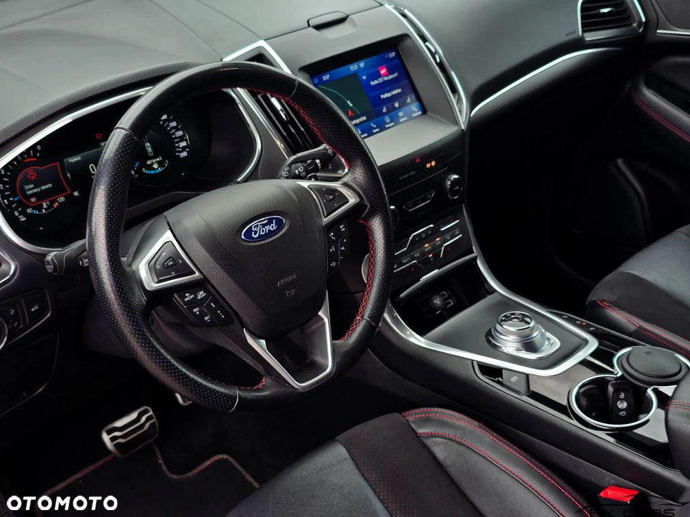 Ford S-Max 2.0 EcoBlue ST-LINE - 35