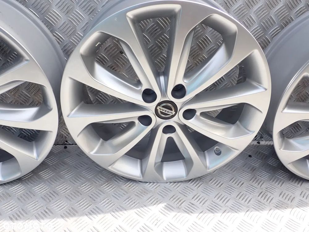 FELGI ALUMINIOWE NISSAN 5X114,3 6X18 ET 40 - 6