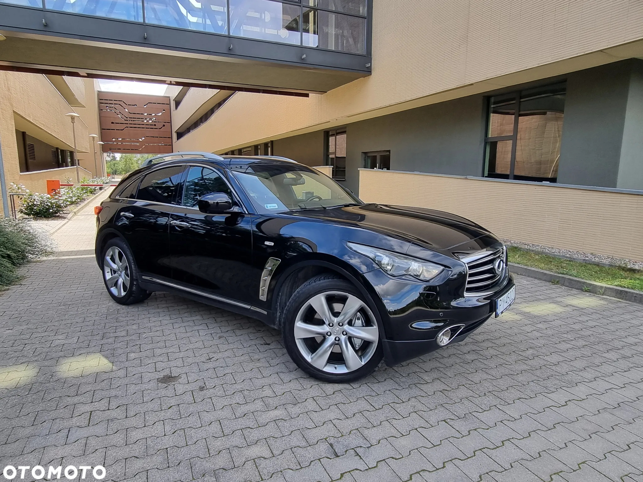 Infiniti FX FX30d AWD S Premium - 4