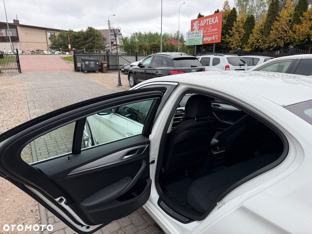 BMW Seria 5 520d Luxury Line - 7