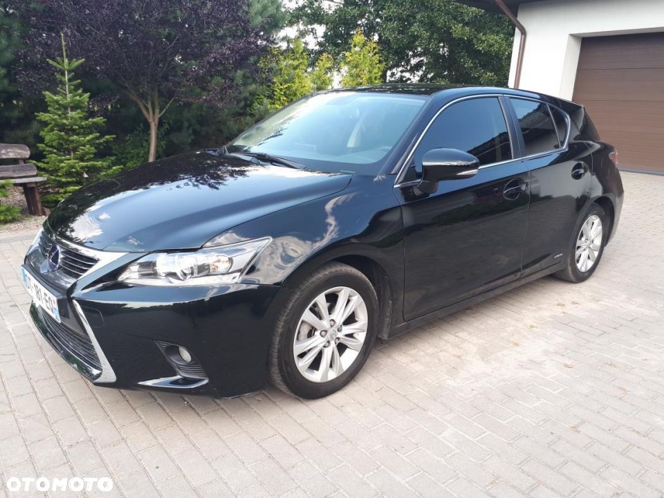 Lexus CT - 3