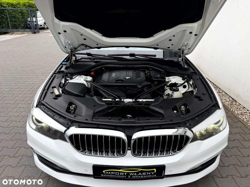 BMW Seria 5 520d Sport Line sport - 31